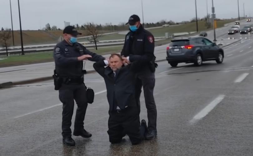 У Канаді арештували вуличного проповідника за проведення богослужіння