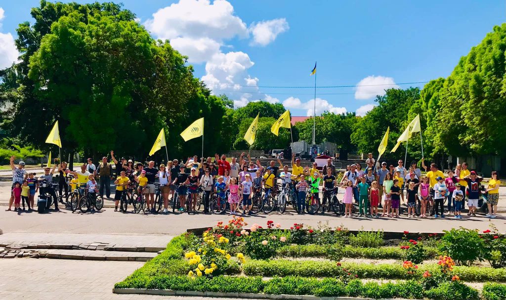 Фестиваль сім’ї у Каховці ознаменувався авто- і велопробігом та святковим концертом