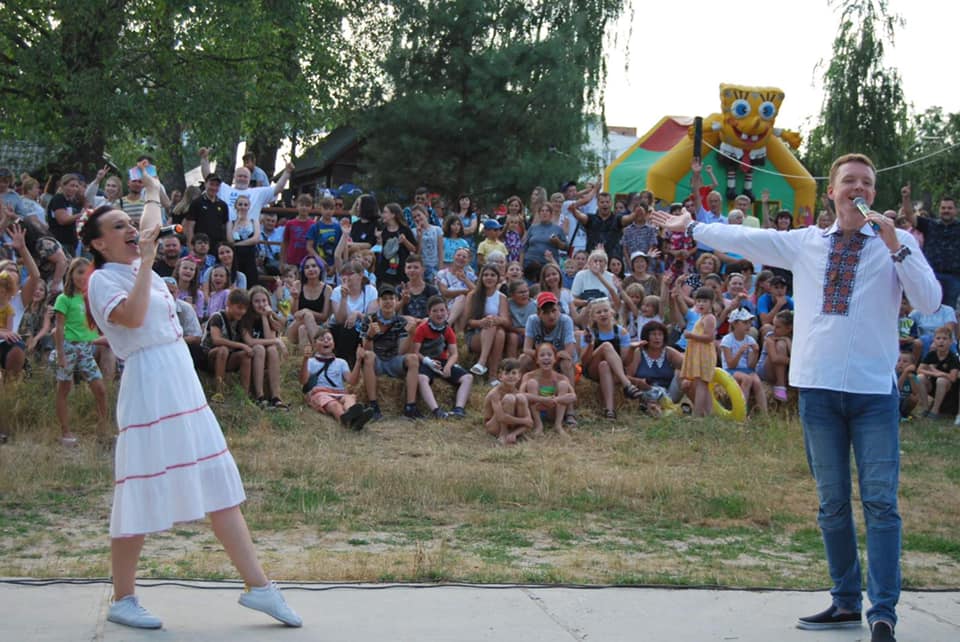 Сімейні марші та фестивалі у Сумах, Хмільнику та Ковелі продовжили всеукраїнський марафон вуличних родинних подій