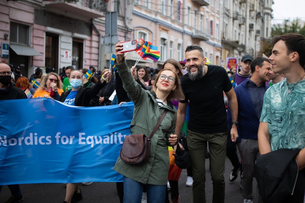 Нардеп Совсун вийшла на ходу ЛГБТ і потрапила до списку «ДИСКВАЛІФІКОВАНІ»